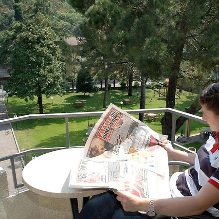 Hotel Elisabetta Torbole Sul Garda Zewnętrze zdjęcie