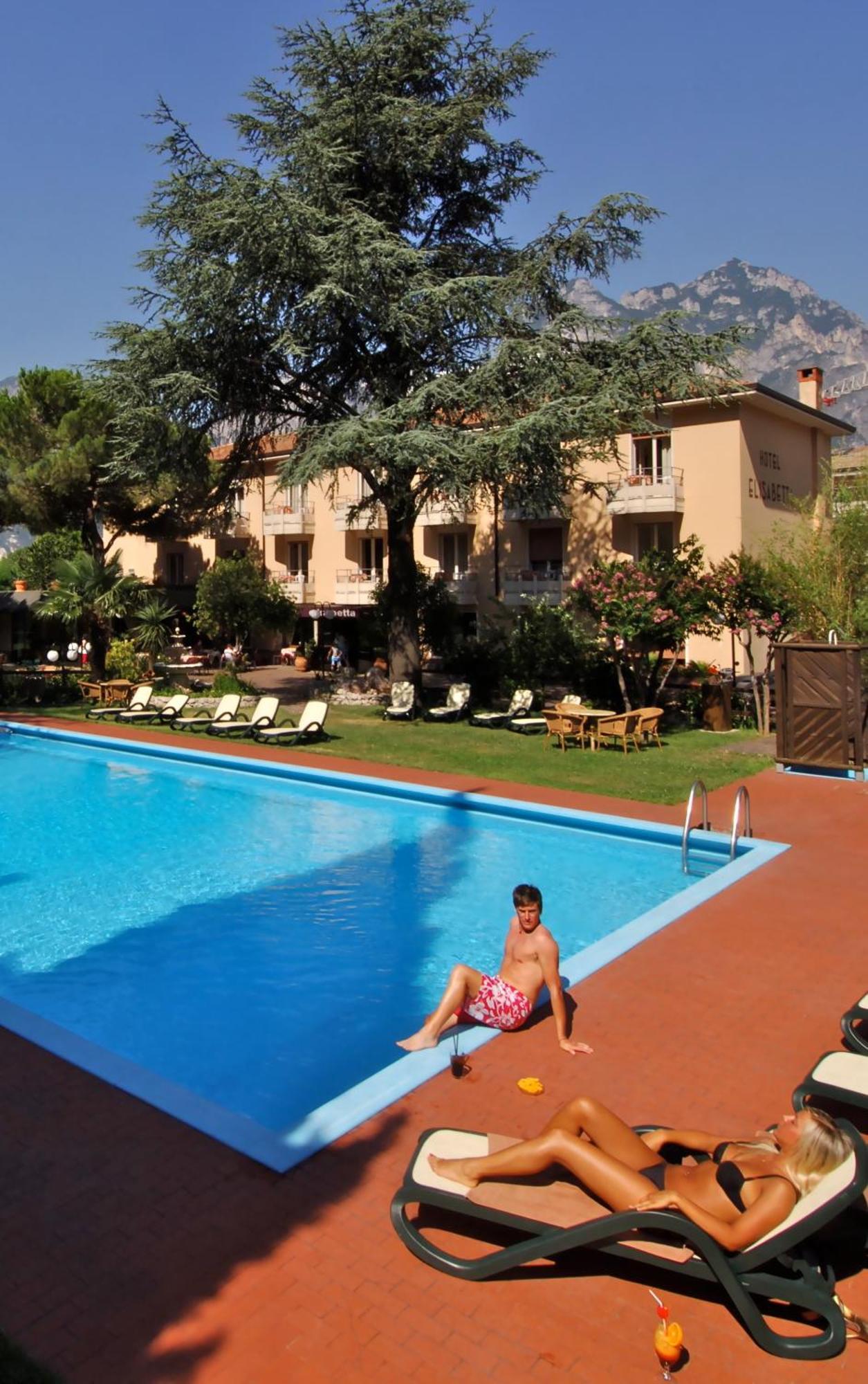 Hotel Elisabetta Torbole Sul Garda Zewnętrze zdjęcie